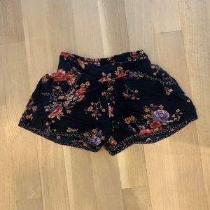 Zoe and Rose girls shorts size S